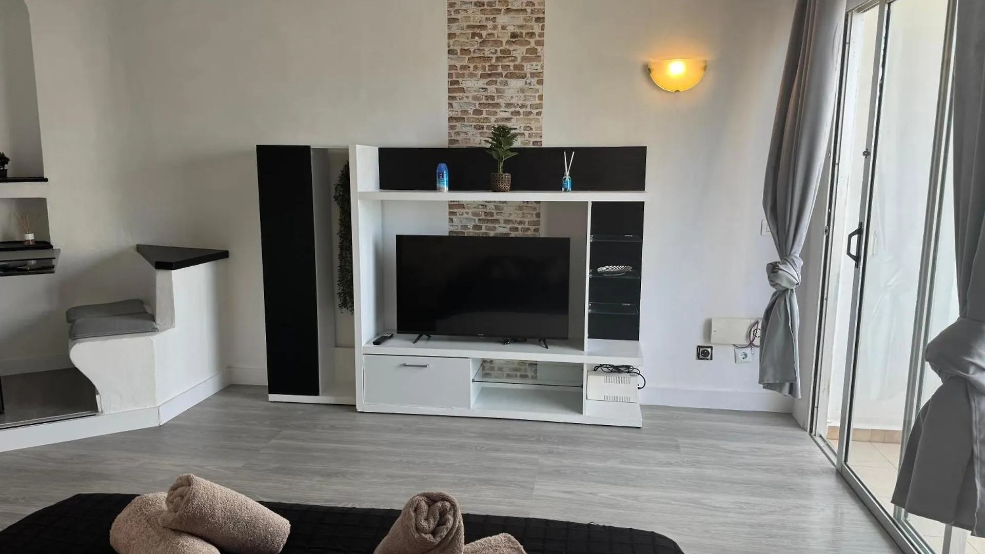 Modern Design & Panoramic Views - Fully Renovated Apartment In Playa Paraiso, Tenerife Costa Adeje